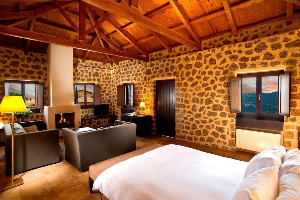 Pliadon Gi Mountain Resort & Spa Kato Sinikia Trikalon الغرفة الصورة